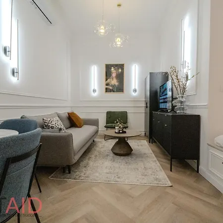 V27-2 Design - Hostaid Lejlighed Budapest