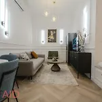 V27-2 Design - Hostaid Lägenhet Budapest